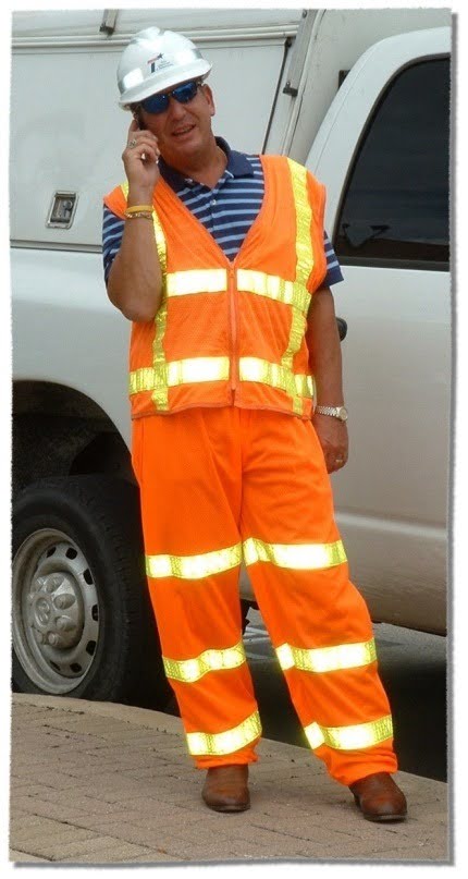 Flagger wearing full PPE